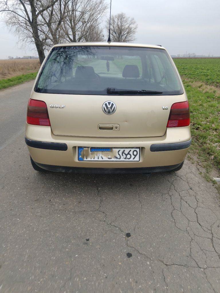 VW golf IV 1.6 benzyna