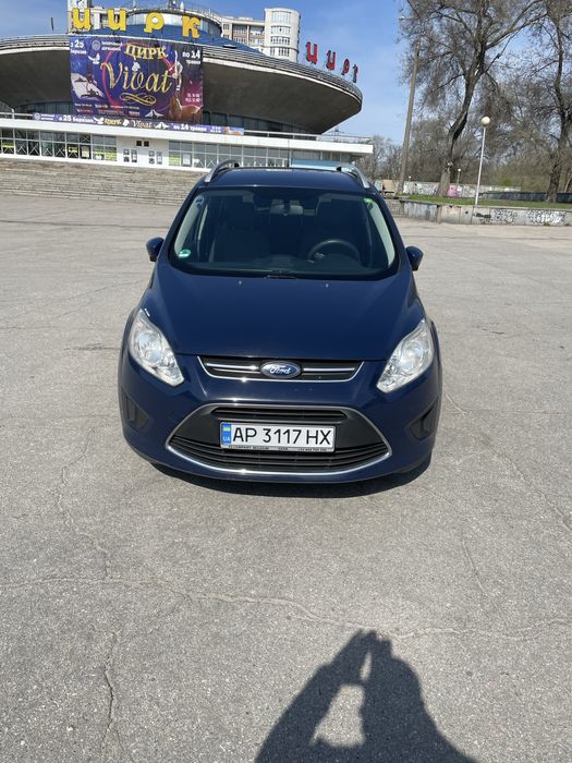 Продам Ford Grand C-Max