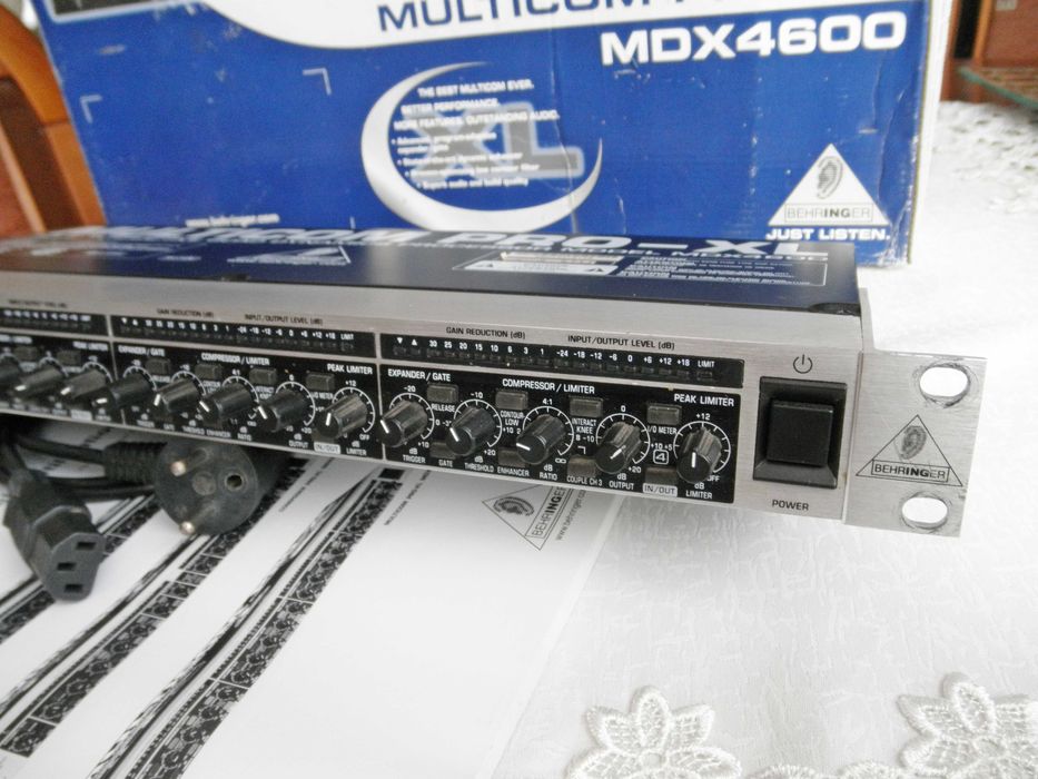 Behringer MDX4600 MULTICOM PRO-XL. ekspander/bramka/kompresor/limiter.