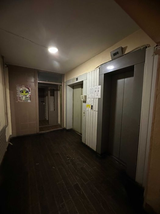 Малишка, 37 До метро 3 хвилини пішки Готівка або безготівковий розрах.