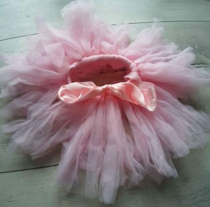 Spódniczka tiulowa różowa obw ok28cm dł 16 cm