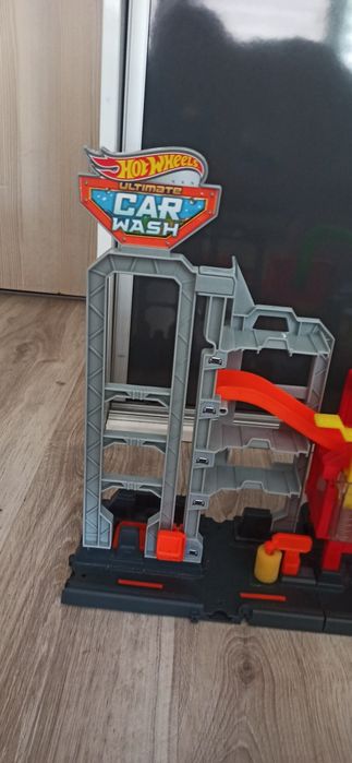 Hot wheels megamyjnia atak ośmiornicy