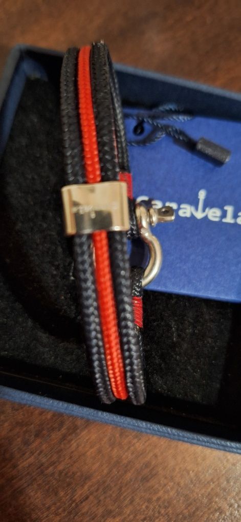 Pulseira em fio náutico marca caravela