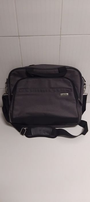 Mala para portátil da marca Asus