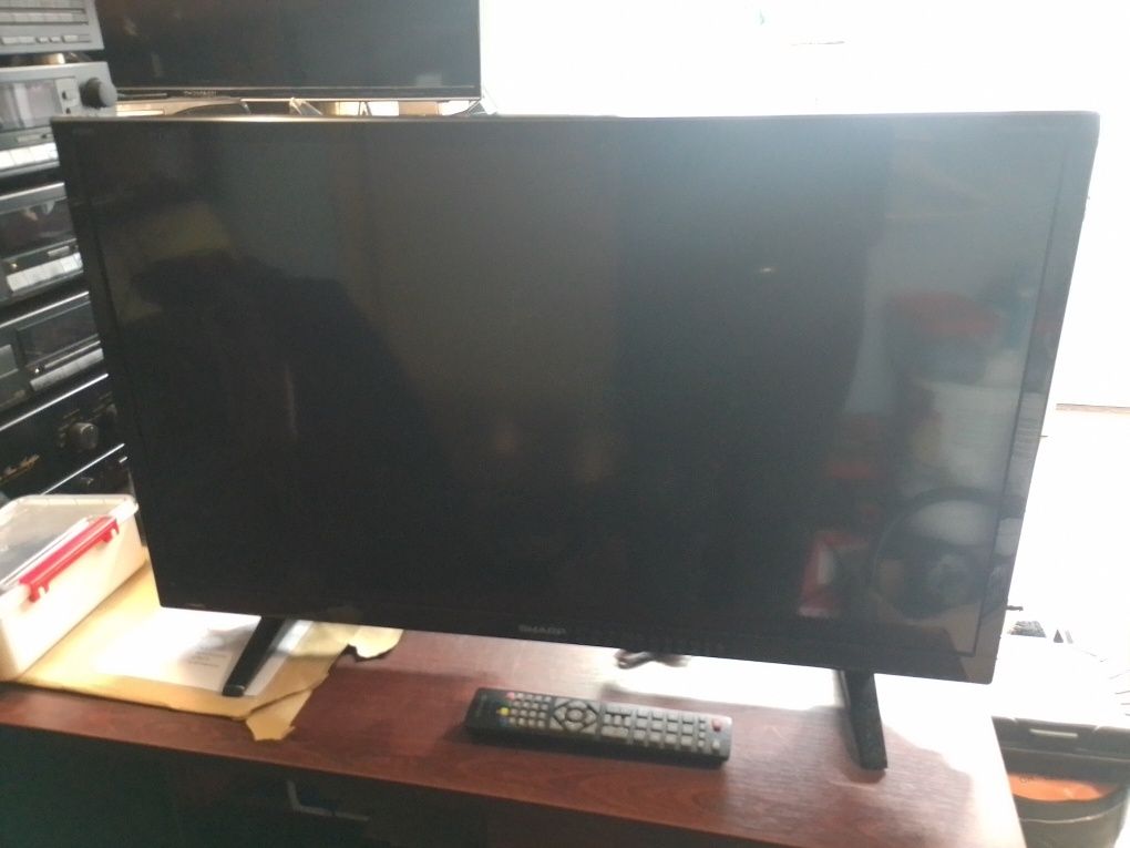 Telewizor 32" Sharp uszkodzony