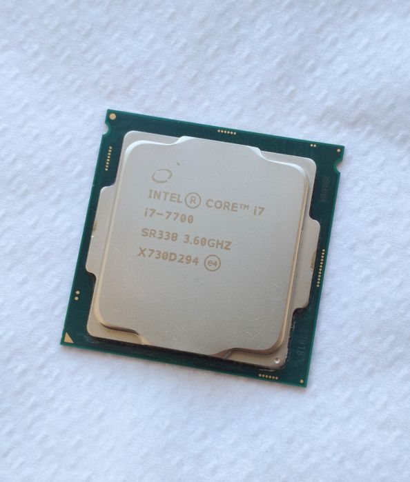 Продам Intel Core i7 7700 3,6-4,2Ггц