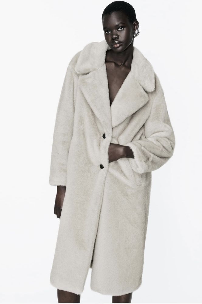 Довге пальто Zara з імітацією хутра!В наявності S розмір