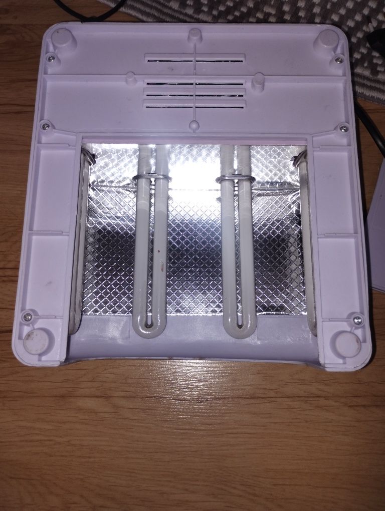 Lampa UV do paznokci