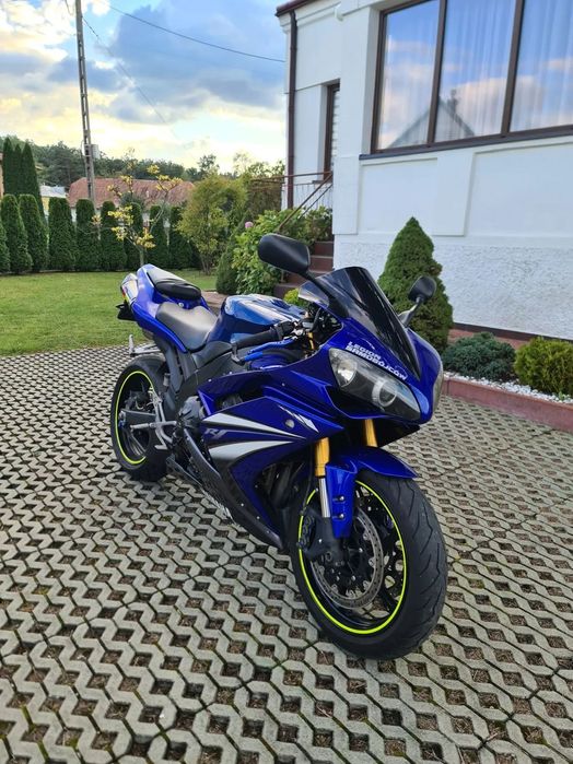 Yamaha R1 Super stan