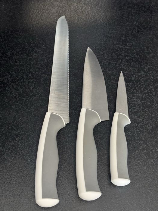 Zestaw 3 noży (krojenie, chef, obieracz) — stan dobry, bez rdzy