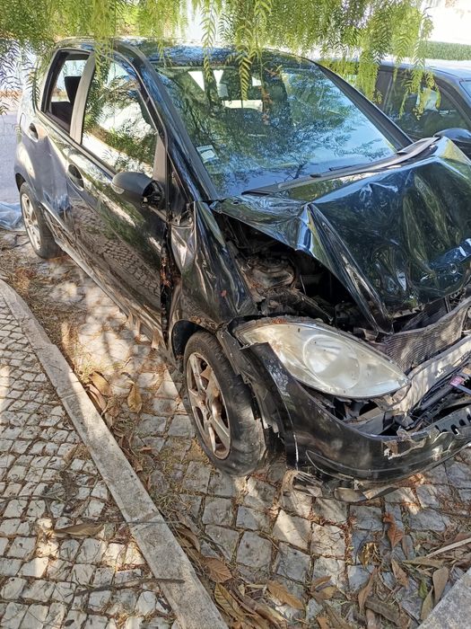 Mercedes A-150 peças ou restauro