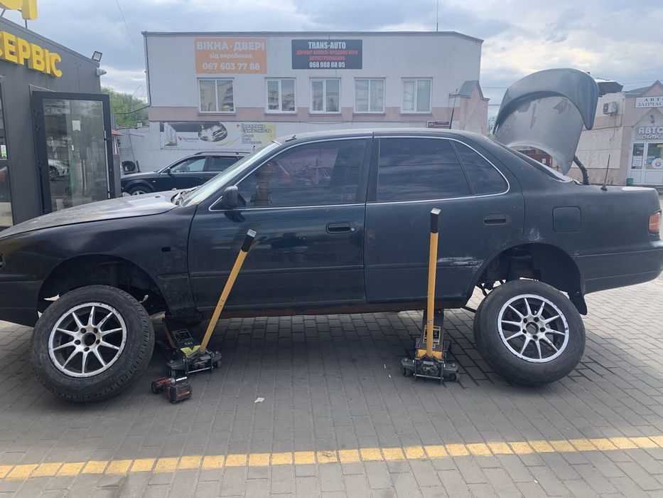 Продам Toyota Camry xv10 1992