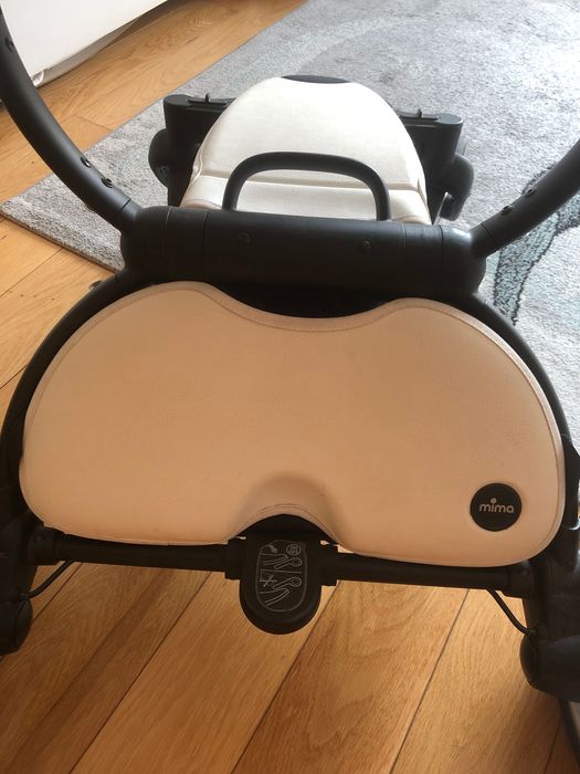 Carrinho bebe Mima Xari branco com riscas