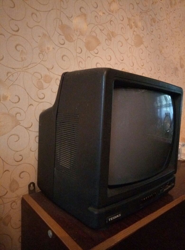 Телевизор TEBAS черно-белый