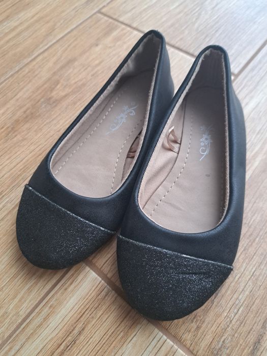 CCC Nelli Blu balerinki buty czarne rozmiar 28 wkładka 17,5 cm szkoła