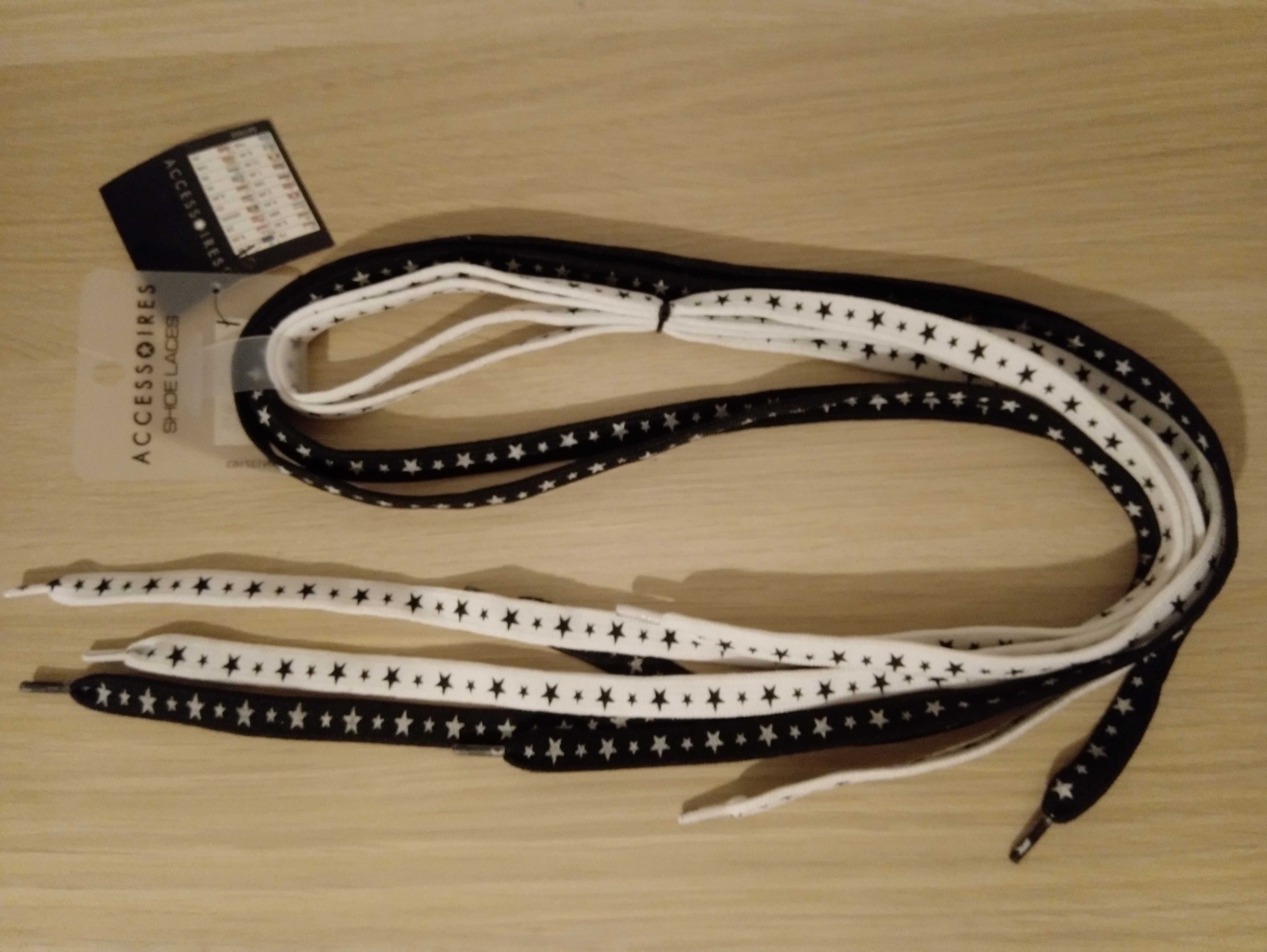 2 pary sznurówki sznurowadła biało-czarne z gwiazdami 120cm New Yorker