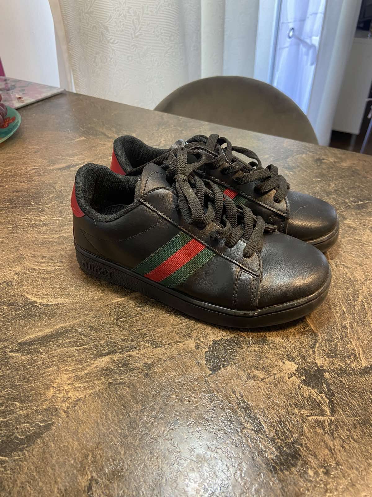 Buty dziecięce gucci