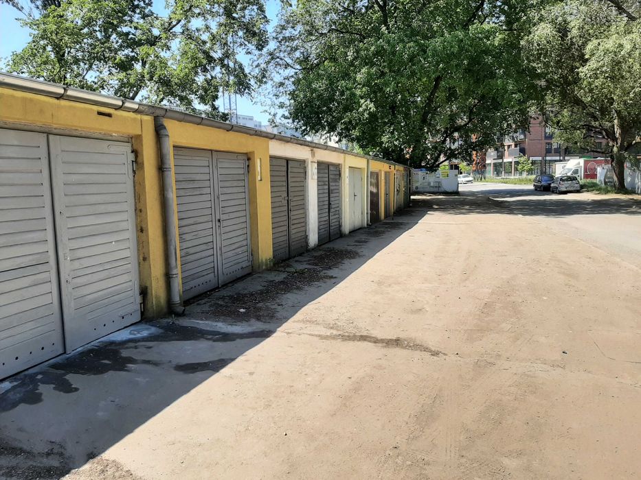 Garaż do wynajęcia port Popowice ul. Białowieska