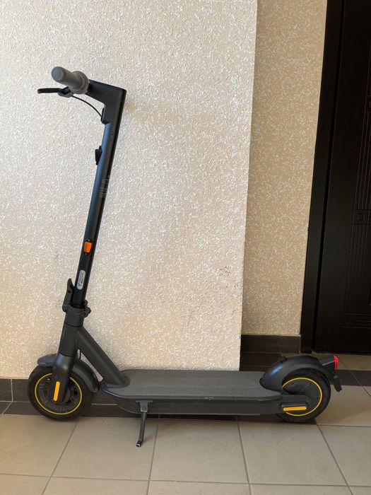 Ninebot KickScooter Max G30E ||