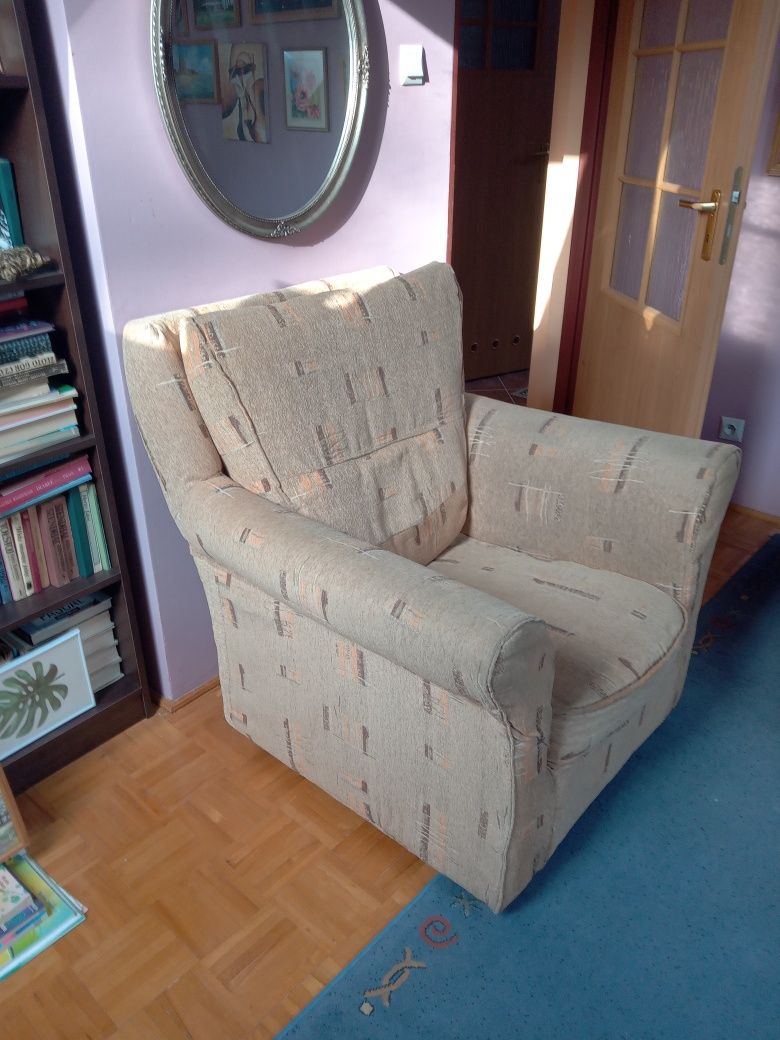 Fotel materiałowy