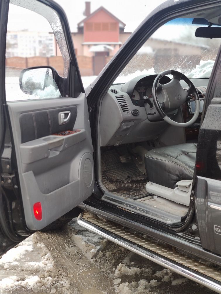 Продам кузов Hyundai Terracan 2005 року