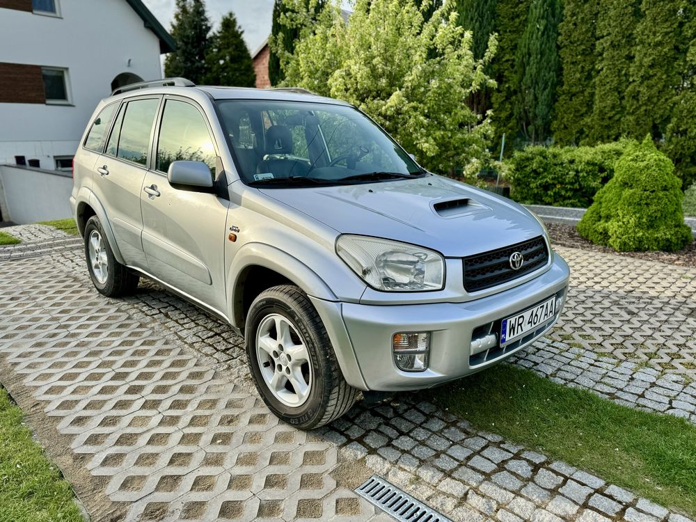 Toyota Rav4 II 2.0 diesel D4D 116KM,  4x4,  zadbany, niski przebieg