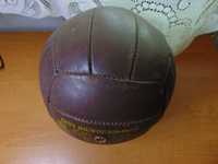 Кожаный волейбольный мяч СССР Арт.288-У 1988г.