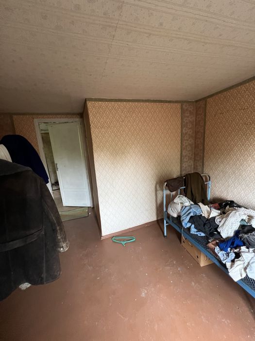 Продаж великого будинку село Орловець