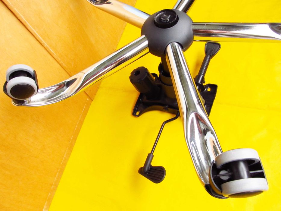 Нижняя часть офисно-компютерного кресла с подъемником