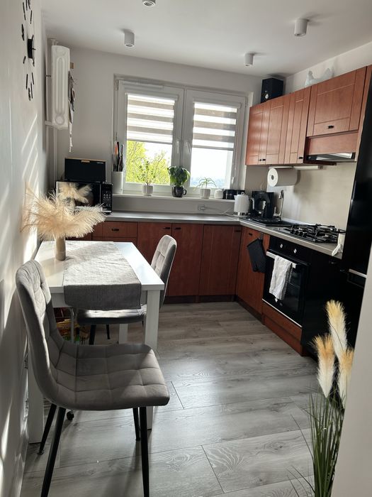 Zadbane mieszkanie po remoncie 2 pokoje balkon-Centrum Miasta