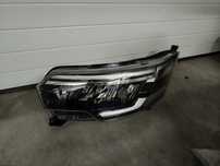 Lampa reflektor LED Nissan Primastar , NV300 stan idealny