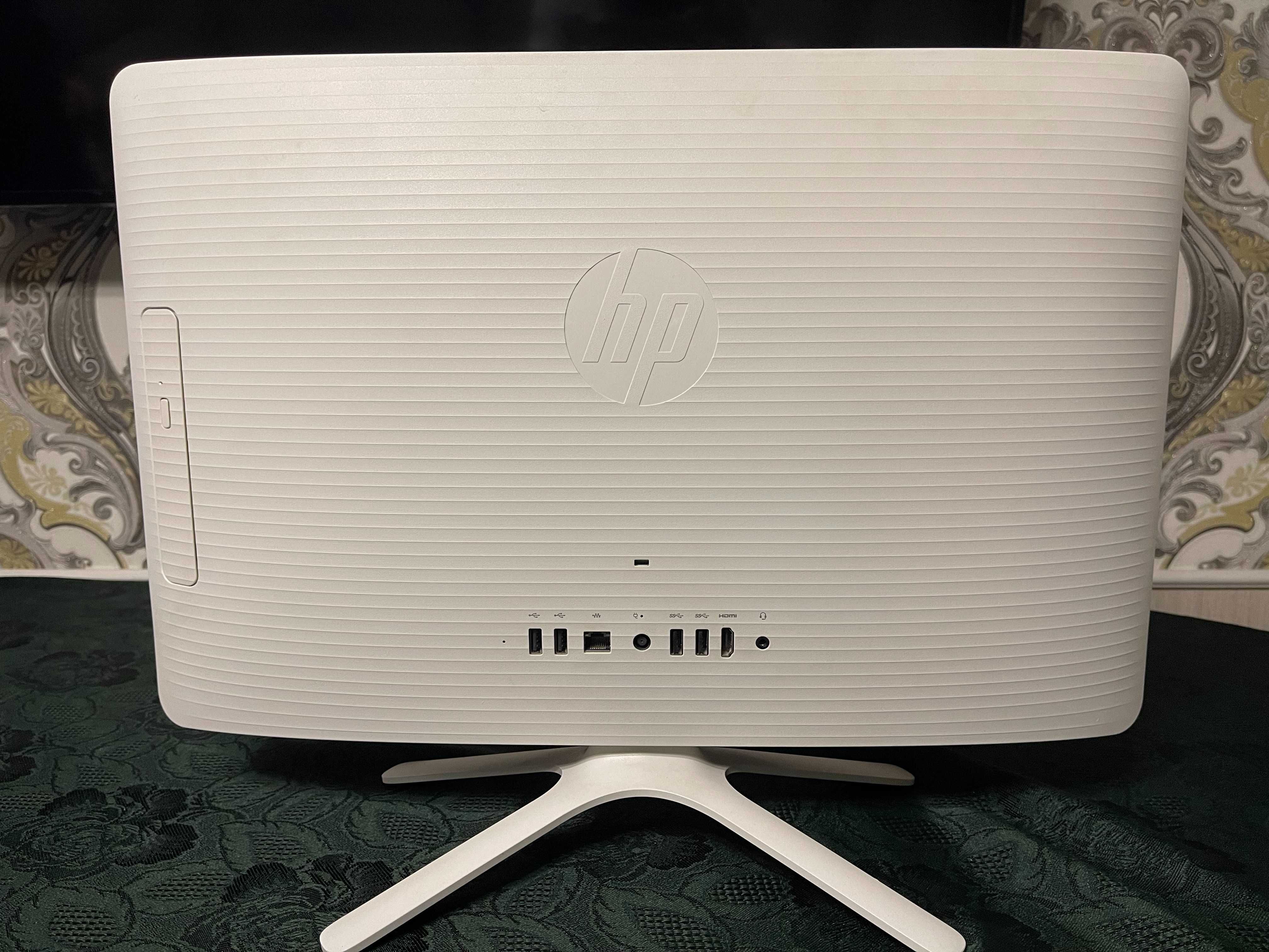 Моноблок HP 21.5" HDD 1ТБ Intel Core i3