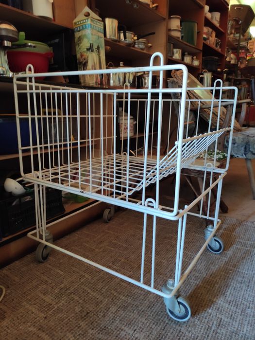 Duży stalowy metalowy wózek kosz transportowy regał półka