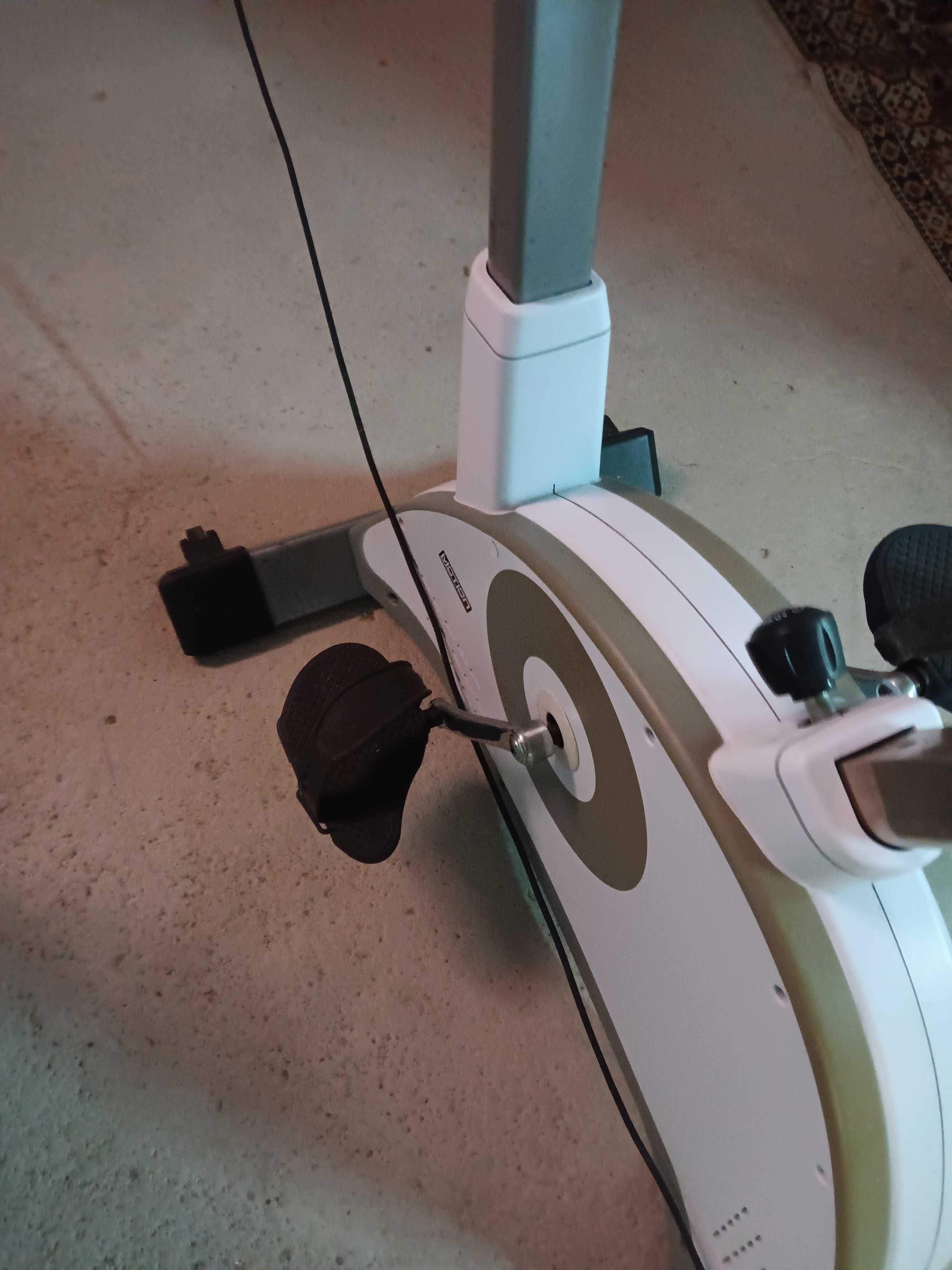 Bicicleta estática de exercicio