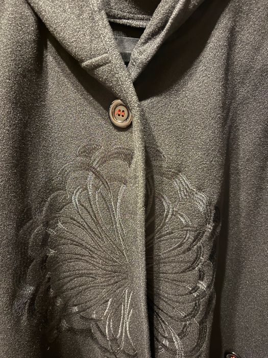 Czarne ponczo Desigual