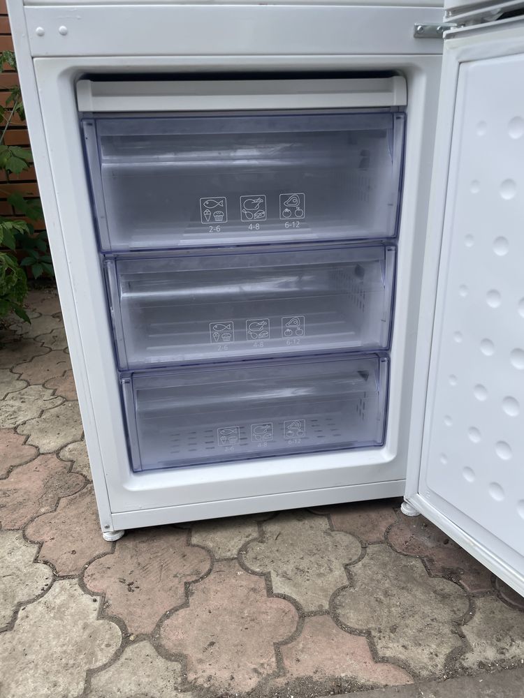Холодильник Beko 180см в хорошем состоянии.Доставка,гарантия