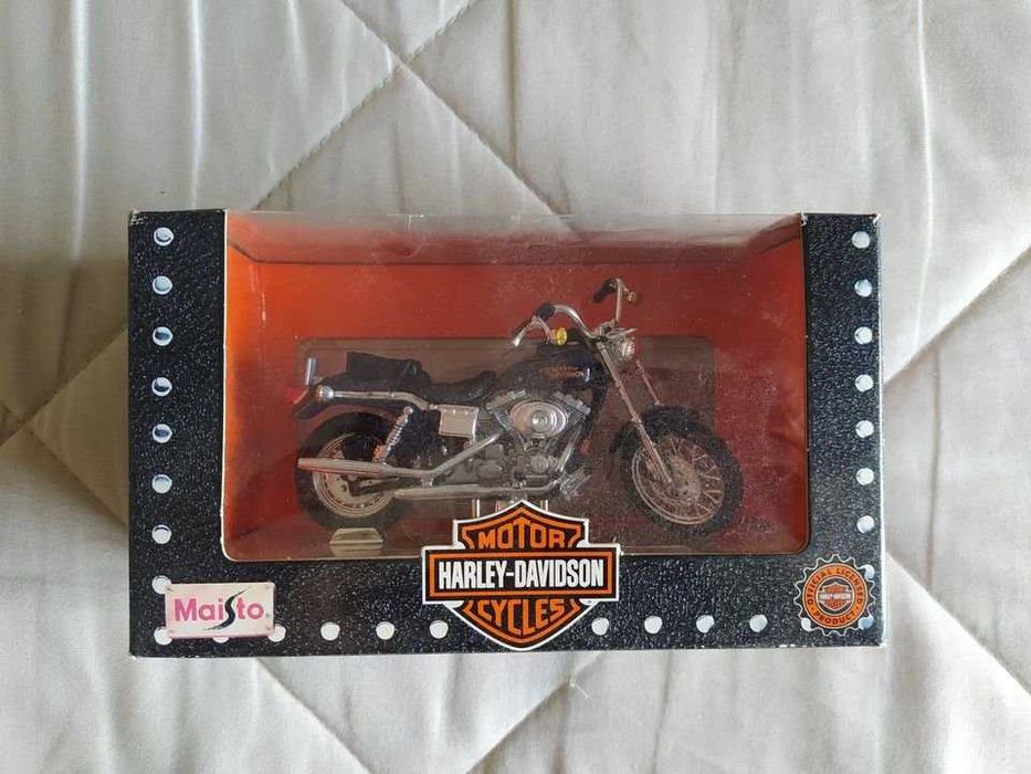 Lote de 2 Motas Harley Davidson (Maisto)