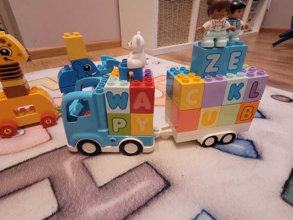 Duplo   lego  ciężarówka abc  oraz zoo pociąg