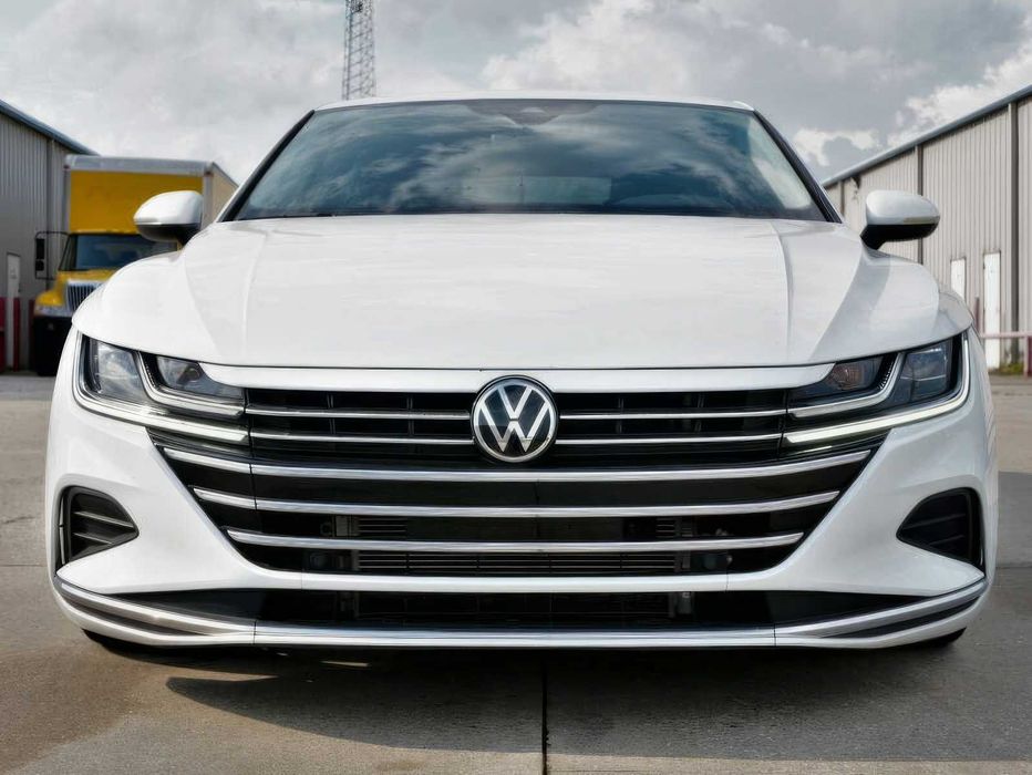 Volkswagen Arteon SE      2021
