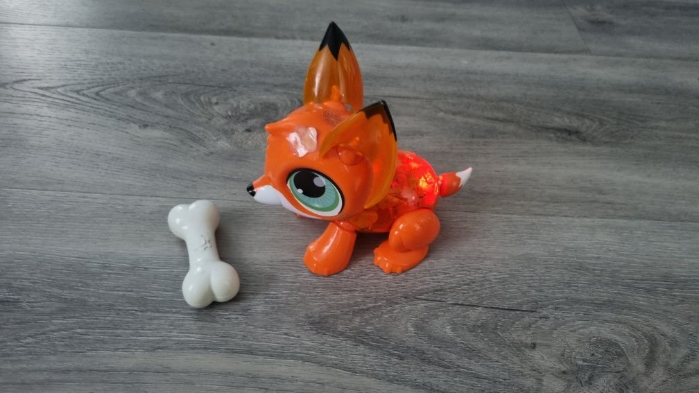 Build a bot Złóż robota Lis Tm Toys

Robot interaktywny