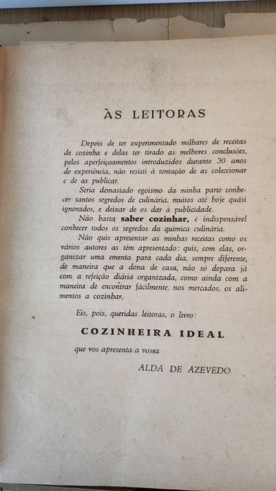 Cozinheira Ideal Alda Azevedo - Livro Culinária Antigo 
de Alda de Aze