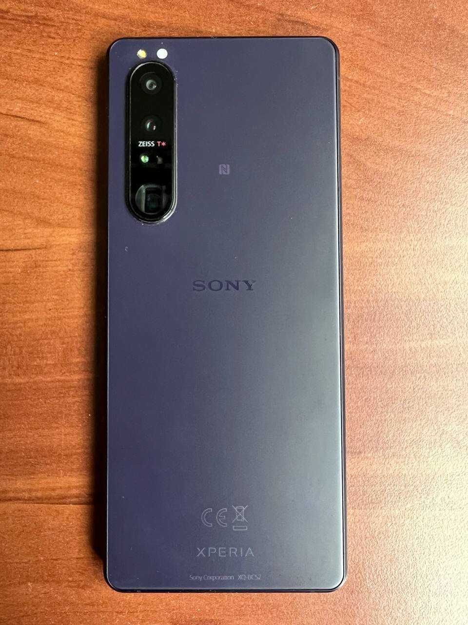 Продам смартфон Xperia 1 III XQ-BC52
