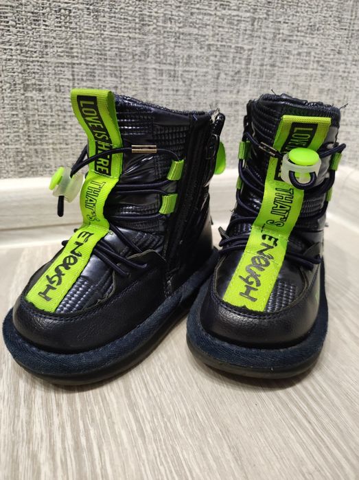 Сапожки дитячі , 22 розмір.