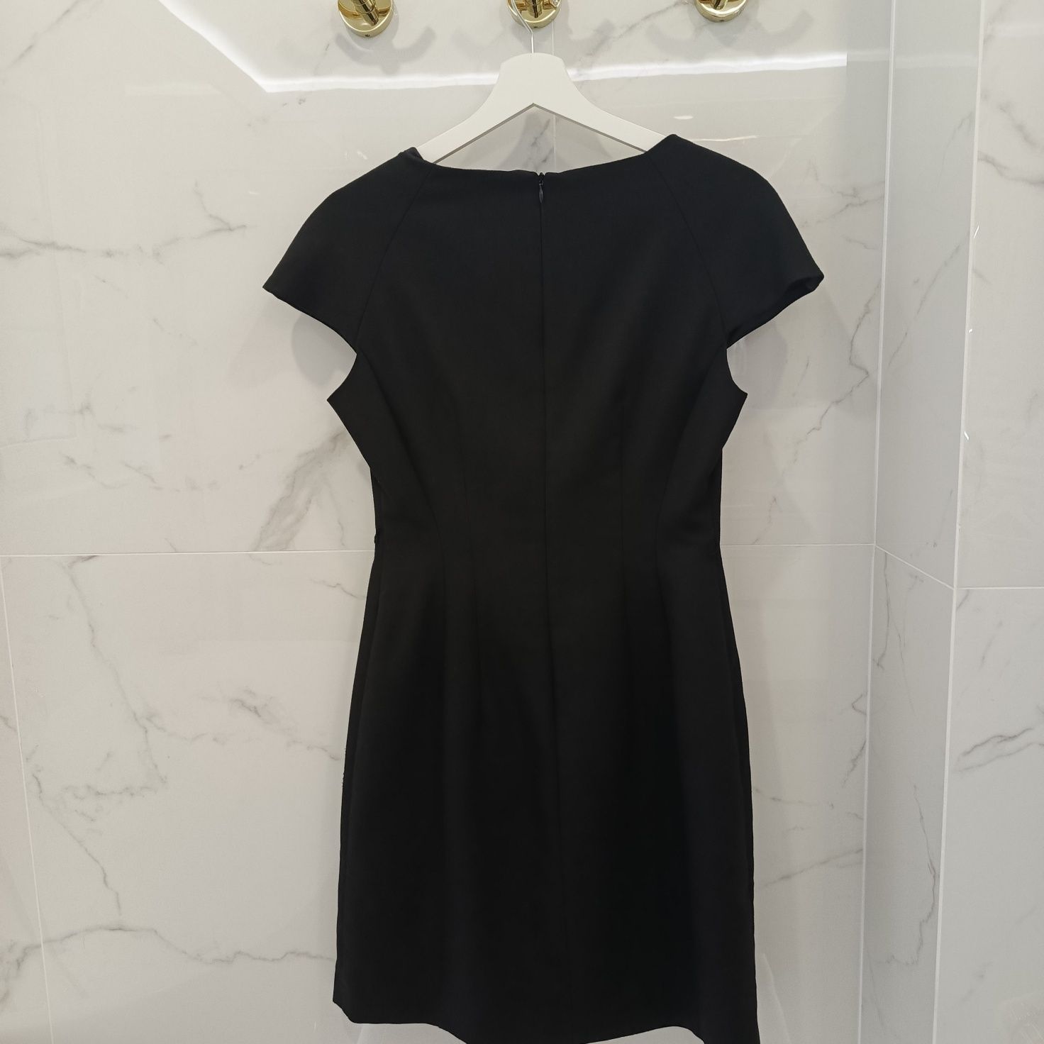 Mała czarna sukienka elegancka