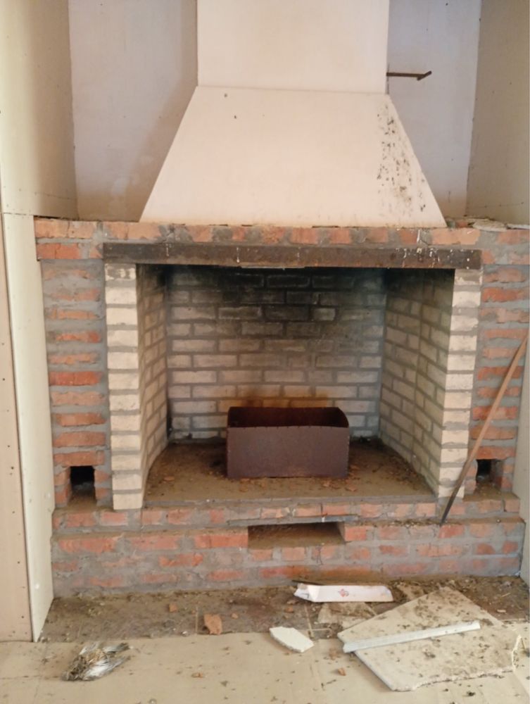 Продам дом коттедж -550м2 15 соток земли ближайший пригород