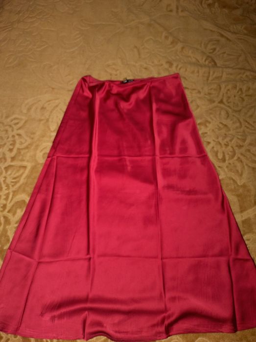 Spódnica damska atłasowa nowa