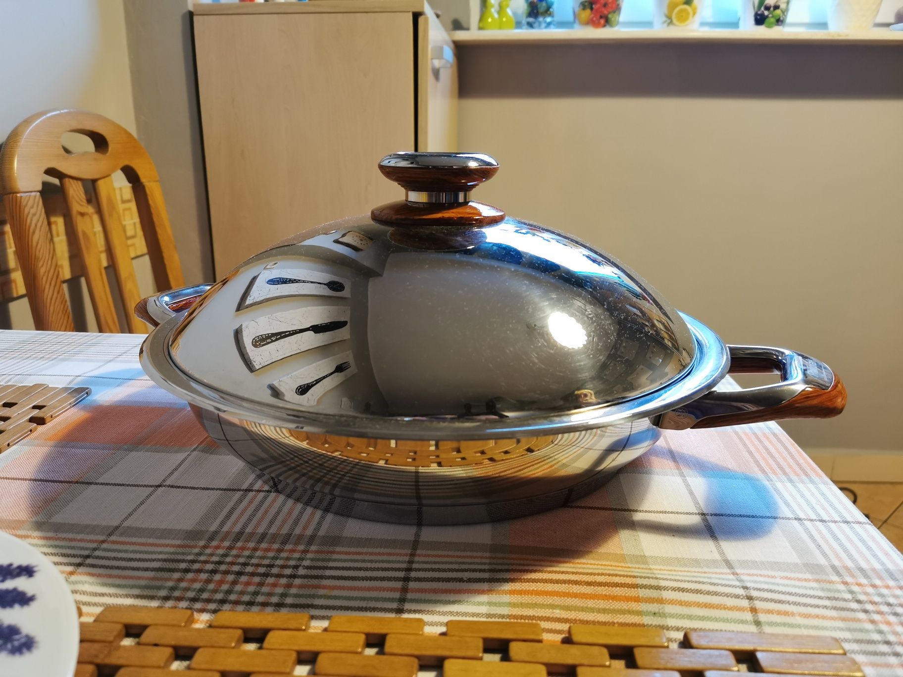 Patelnia królewska philipiak 32 cm z kulistą pokrywą + gratis