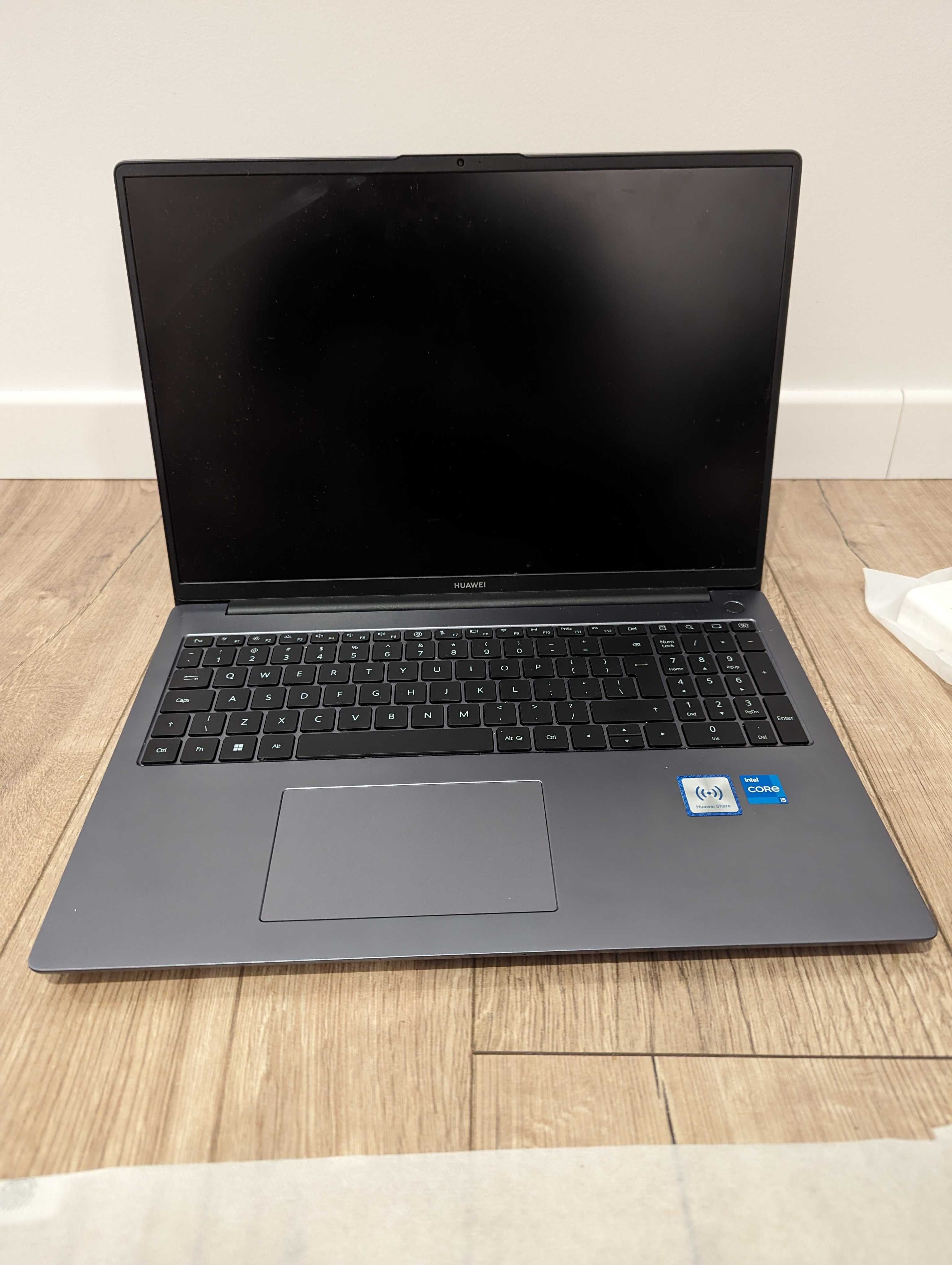 Laptop Huawei MateBook D 16 2022 i5-12450H 8GB 512