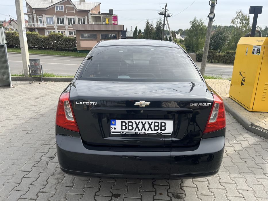 ТЕРМІНОВО Продам Chevrolet Lacetti