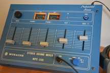 Monacor MPX 300-mały mixer analogowy UV